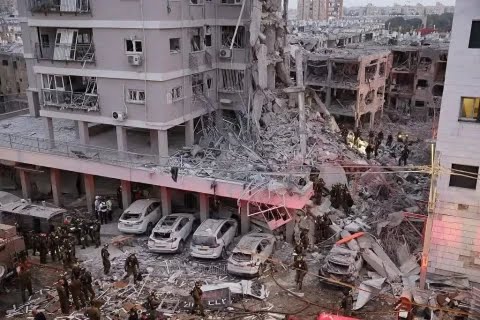 Sebanyak 14.000 bangunan di Israel rusak parah akibat serangan rudal Iran. Foto/X