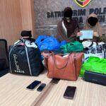 Gunakan struk transfer palsu beli emas, dua wanita ditangkap. Foto dokumentasi humas Polresta Banda Aceh.