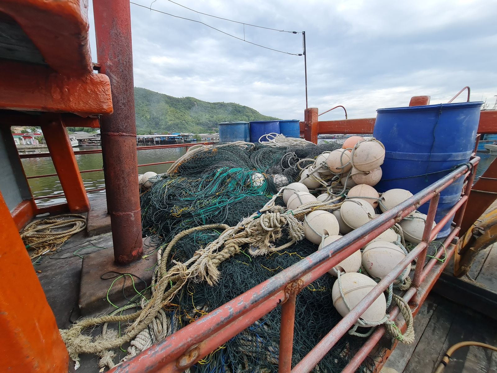 Barang bukti kapal diamankan KKP