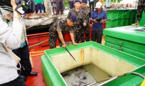 IMG-20250617-WA0027 Kapal Ilegal diamankan pihak KKP. Foto Humas Ditjen PSDKP