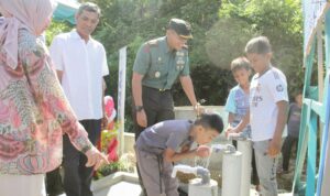 Dandim 0101/KBA serahkan sumur bor