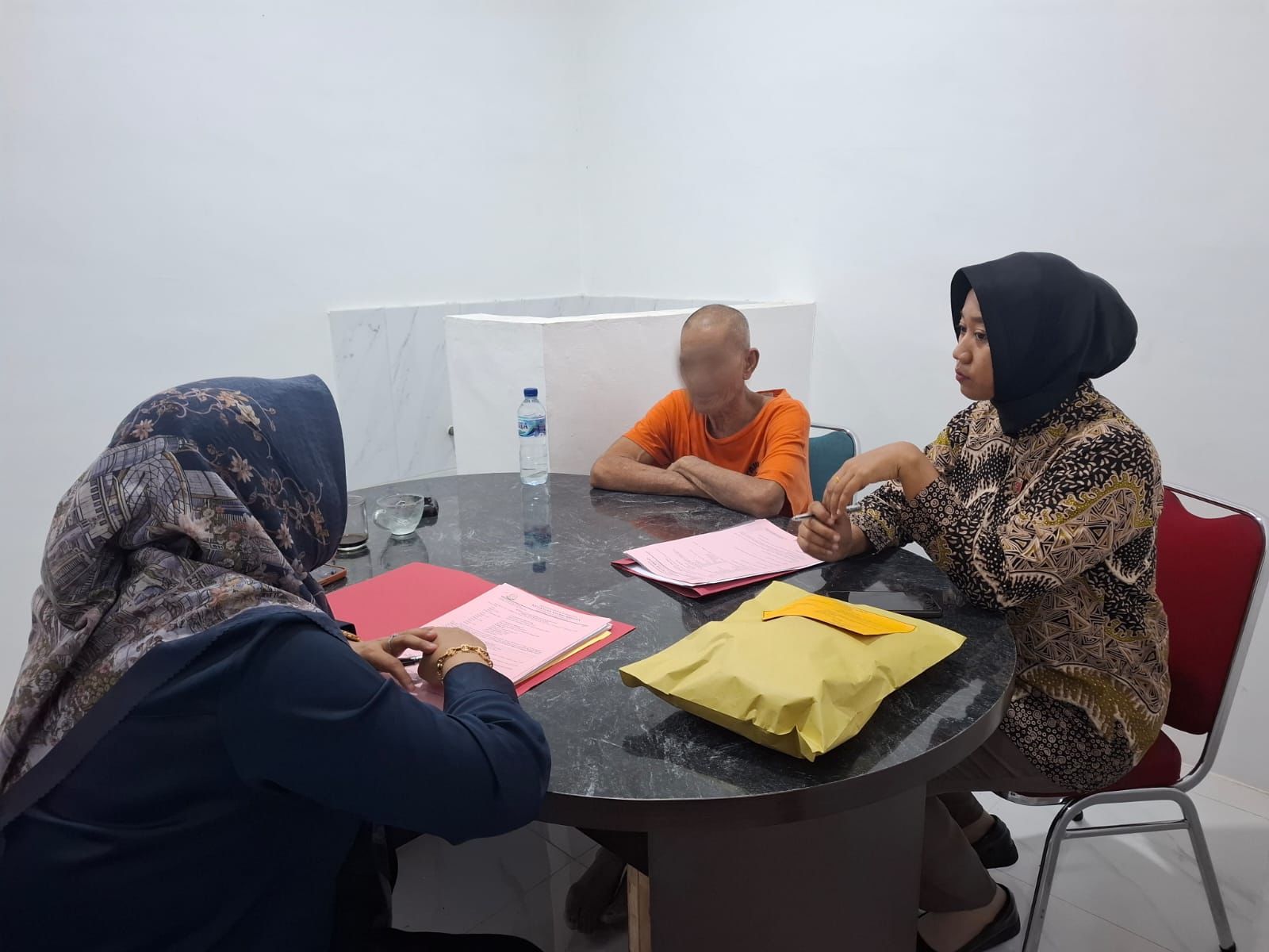 Pelimpahan Tersangka pencabulan anak.