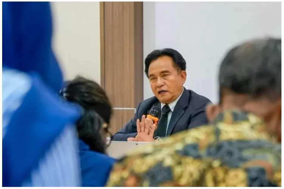 Menteri Koordinator Bidang Hukum, HAM, Imigrasi, dan Pemasyarakatan Yusril Ihza Mahendra