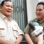Presiden Prabowo dan Ketua Umum PSSI Erick Thohir. 