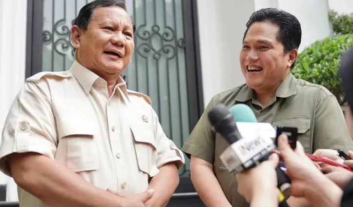 Presiden Prabowo dan Ketua Umum PSSI Erick Thohir. 